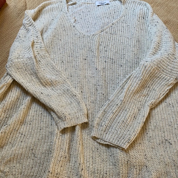 Carly Jean Los Angeles Sweaters - Cjla rhea. Small